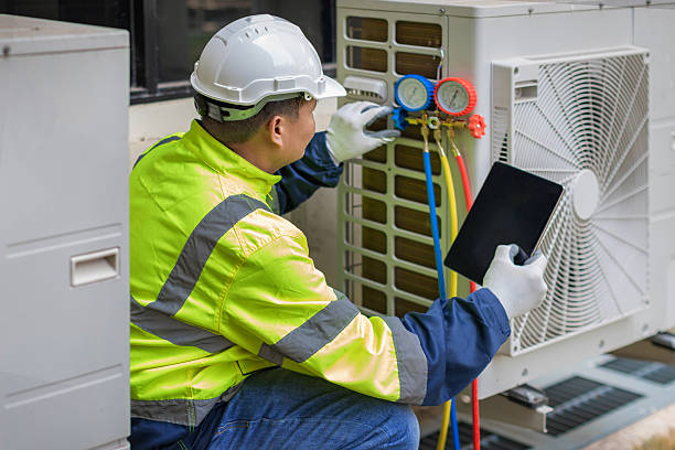 Professional Ac Installation technician working in Hampton, VA